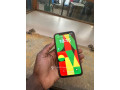 iphone-xr-64gb-small-1