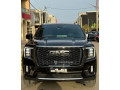 gmc-denali-2023-small-0