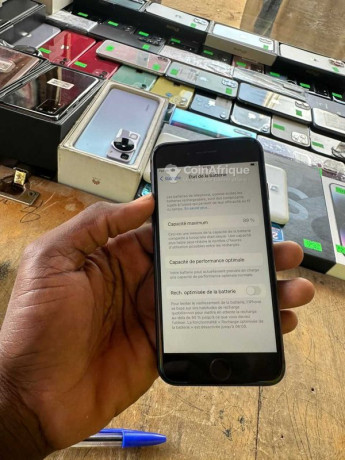 iphone-8-64gb-big-2