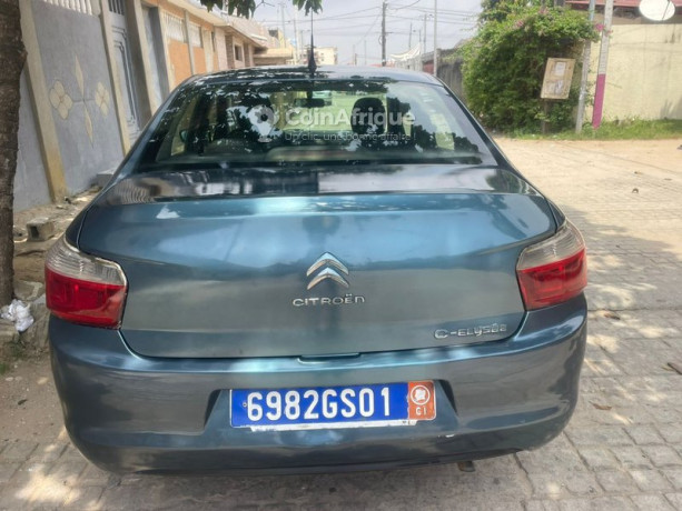 citroen-elysee-2015-big-1