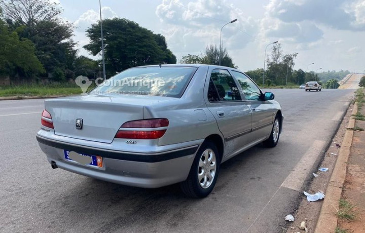 peugeot-406-2000-big-3