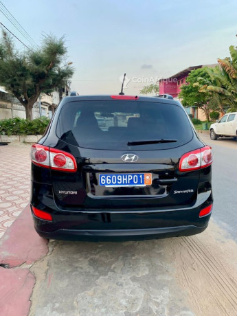hyundai-santa-fe-2011-big-1
