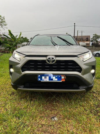 toyota-rav4-2019-big-3