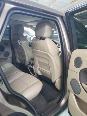 range-rover-evoque-2022-big-4