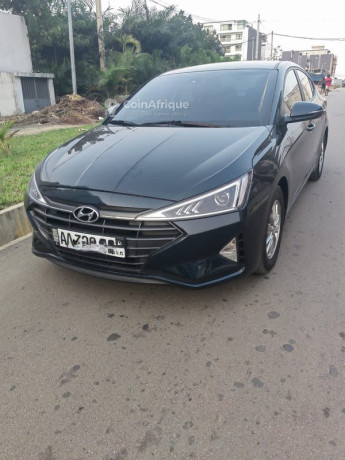 hyundai-avante-2020-big-0