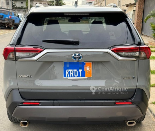 toyota-rav4-2019-big-1