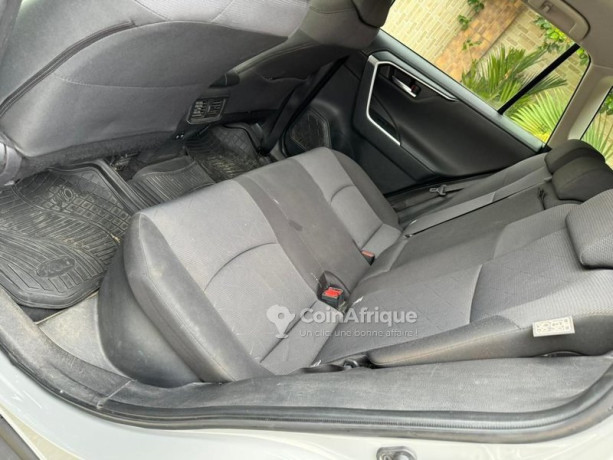 toyota-rav4-2019-big-4