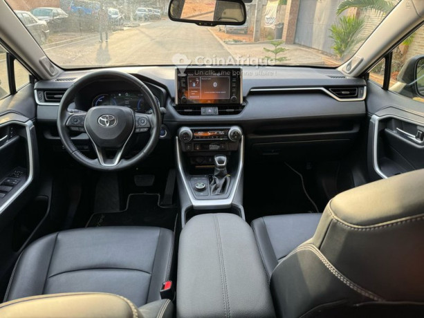 toyota-rav4-hybride-awd-2021-big-3