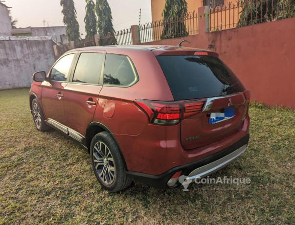 mitsubishi-outlander-2016-big-2