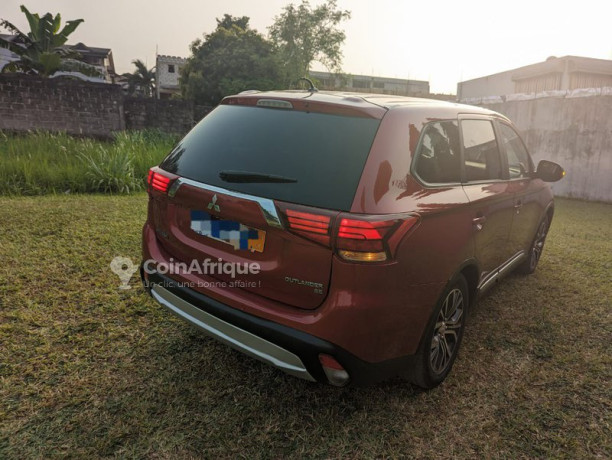 mitsubishi-outlander-2016-big-3