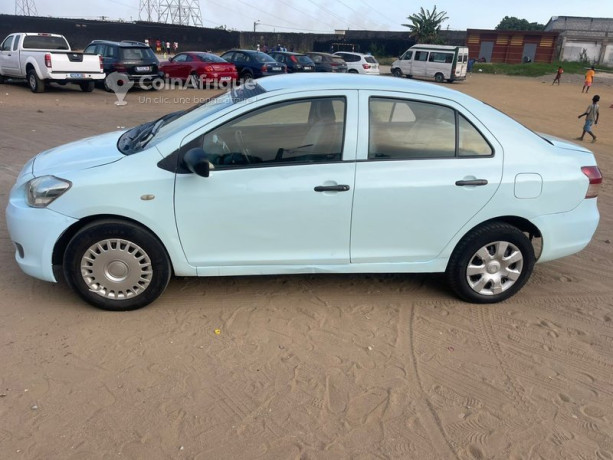 toyota-yaris-2007-big-4