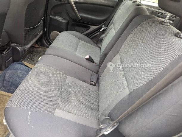 toyota-rav4-2002-big-2