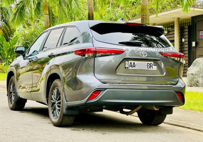 toyota-highlander-2022-big-1