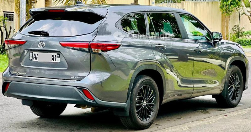 toyota-highlander-2022-big-2