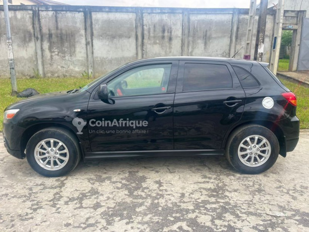 mitsubishi-rvr-2012-big-4