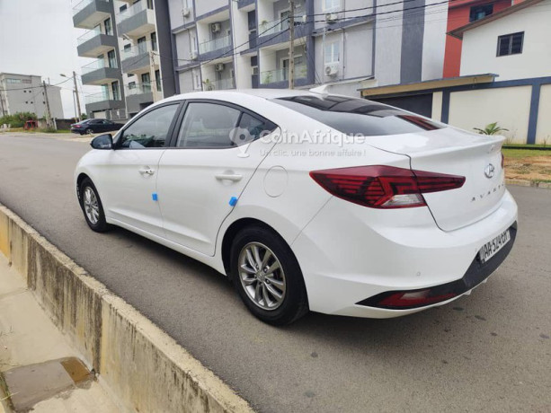 hyundai-avante-2020-big-1
