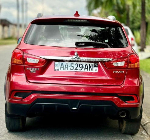 mitsubishi-rvr-2018-big-1