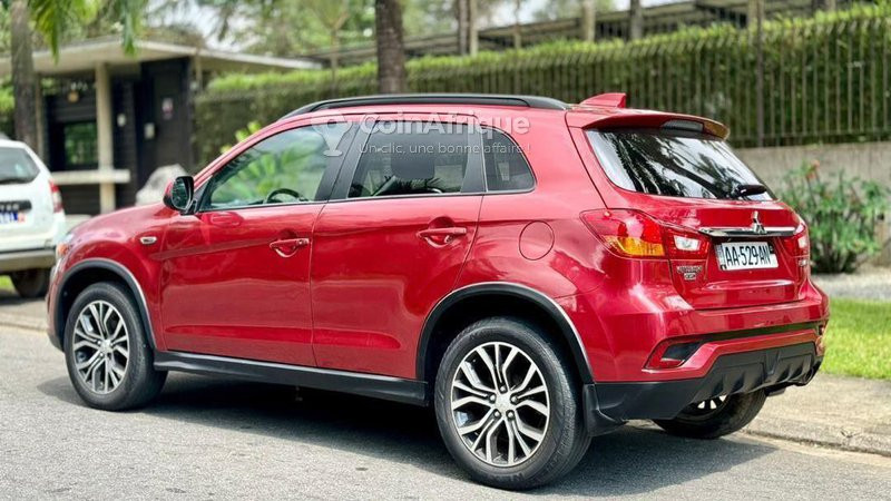 mitsubishi-rvr-2018-big-2