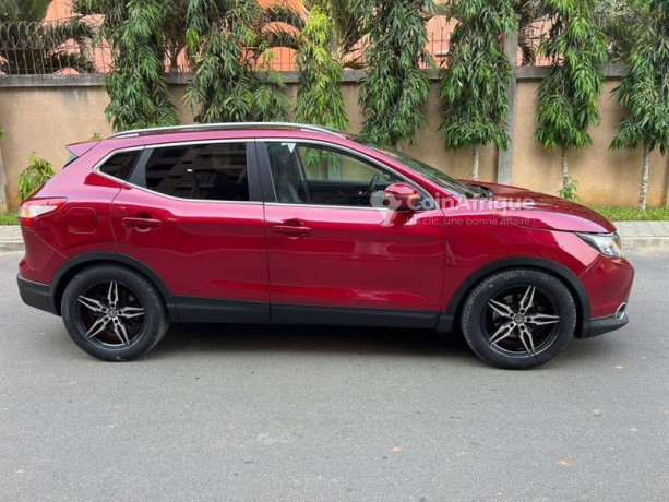 nissan-qashqai-2017-big-4