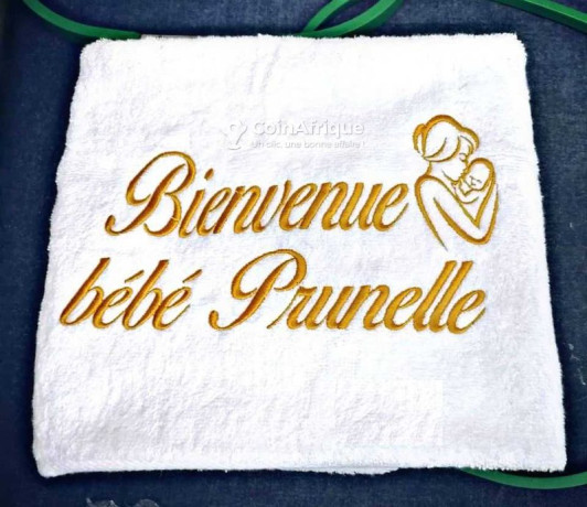 serviette-personnalisee-a-la-broderie-big-1