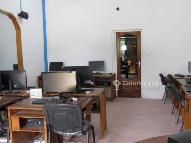 offre-demploi-assistante-big-0