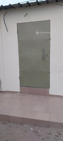 offre-demploi-coiffeur-big-0