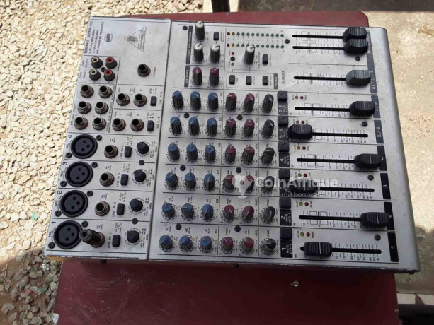 table-de-mixage-big-2